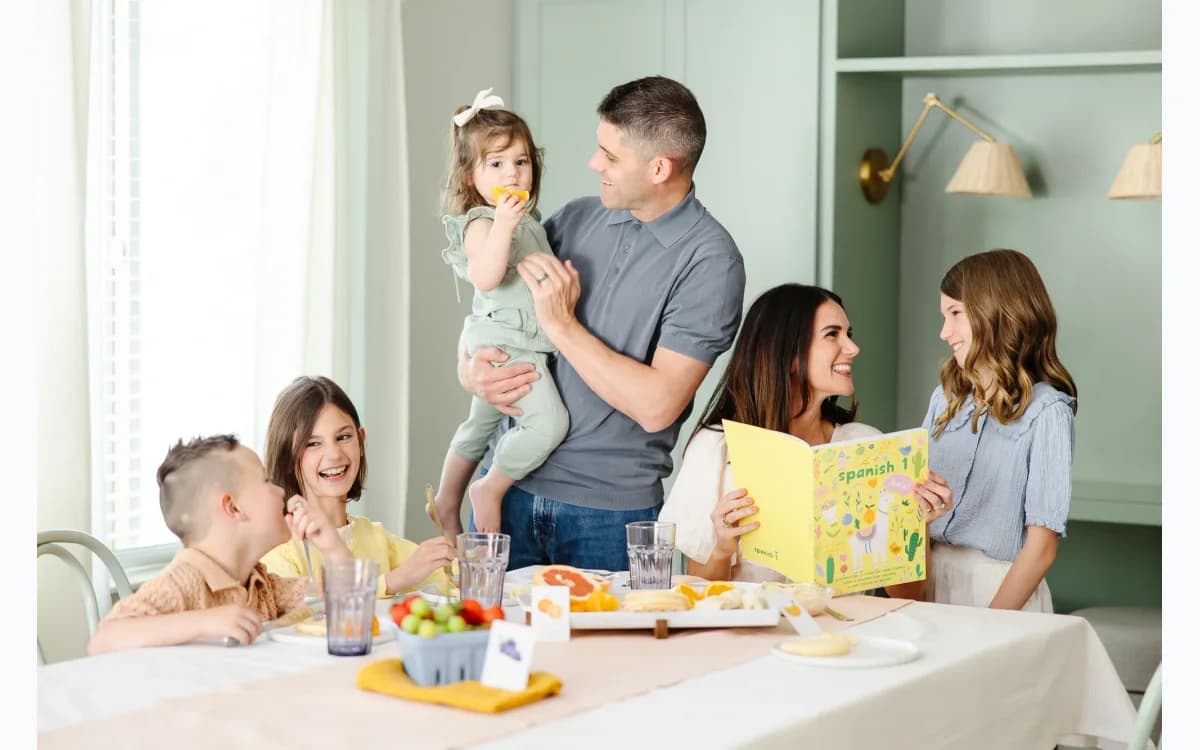 A family learning with Homeschool Languages