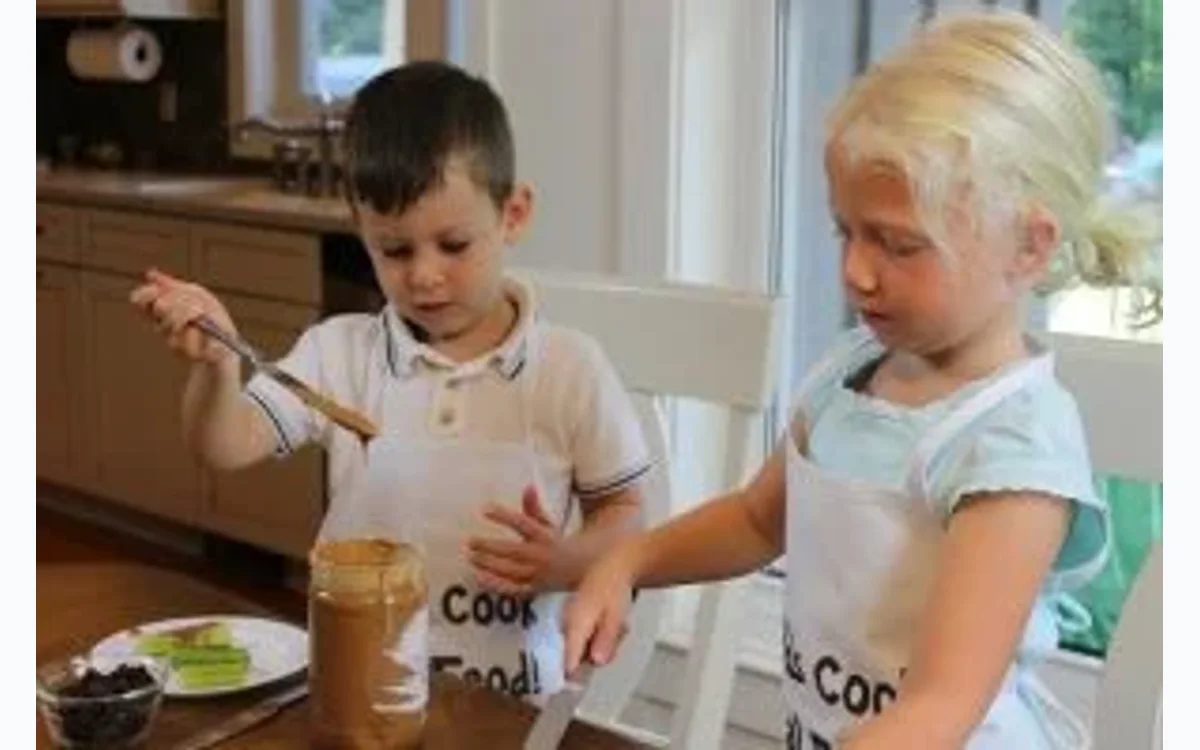 Kids Cook Real Food beginner spreading lesson