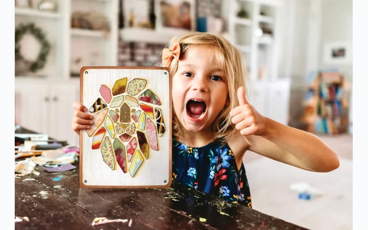 Picto Kits fabric, removable wooden pieces and framed finished art